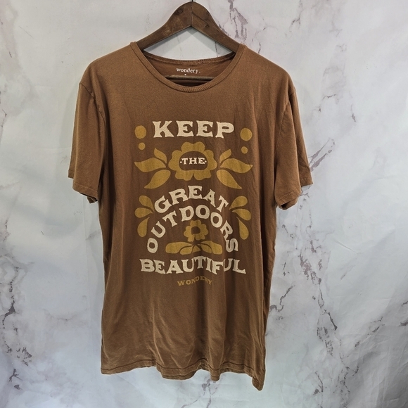 Wondery T Shirt Womens Large Great Outdoors Beautiful Brown Short Sleeve Crew - Picture 1 of 11